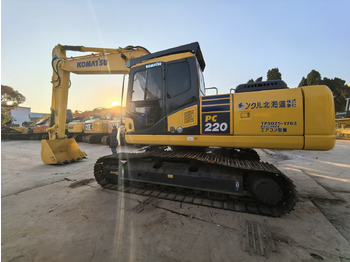 Pelle sur chenille KOMATSU PC220-7