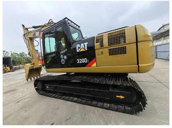 Pelle sur chenille CATERPILLAR 320D2