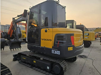 Pelle sur chenille VOLVO EC60