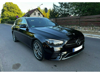 Voiture MERCEDES-BENZ