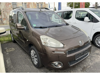 Voiture PEUGEOT