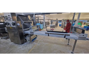 Matériel de boulangerie Rondo Laminazione pastry sheeting line: photos 3 Matériel de boulangerie Rondo Laminazione pastry sheeting line: photos 3