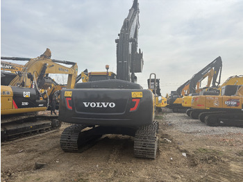 Pelle sur chenille Volvo EC 240: photos 3