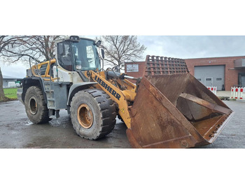 Chargeuse sur pneus LIEBHERR