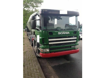 Tracteur routier SCANIA 114