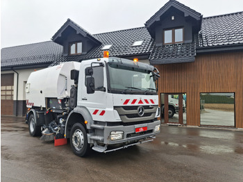 Balayeuse de voirie JOHNSTON