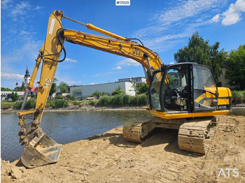Pelle sur chenille JCB JS130