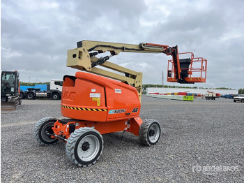 Nacelle articulée JLG