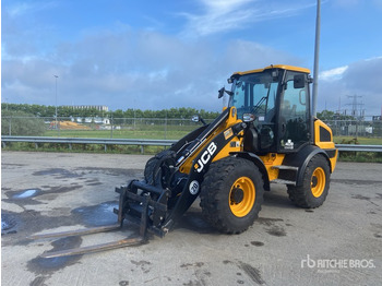 Chargeuse sur pneus JCB 409