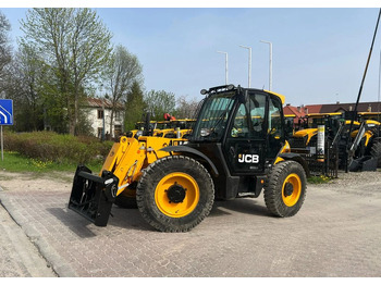 Chariot télescopique JCB