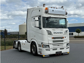 Tracteur routier SCANIA R 580