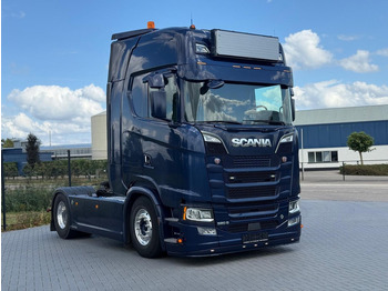 Tracteur routier SCANIA S 520