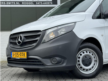 Photo d'intérieur 1: Utilitaire double cabine Mercedes-Benz Vito-110 Dubbele Cabine Facelift Comfort Leder stuurwiel Airco Radio+media