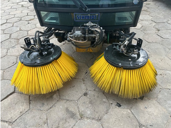 Balayeuse de voirie pour transport de déchets SCHMIDT Swingo 200+: photos 2