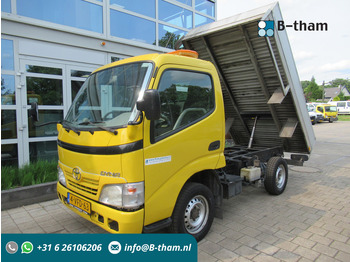 Utilitaire benne TOYOTA Dyna
