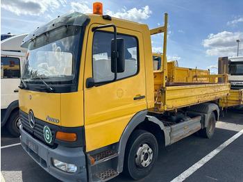 Camion benne MERCEDES-BENZ Atego 823