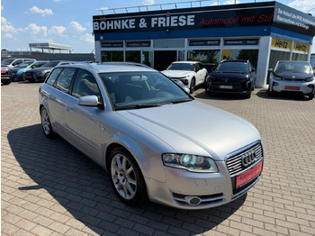 Voiture AUDI