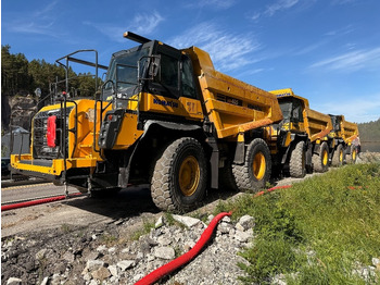 Tombereau rigide KOMATSU HD405