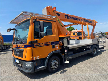 Camion avec nacelle PALFINGER