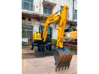 Pelle sur pneus Hyundai Robex 60 W-7: photos 2