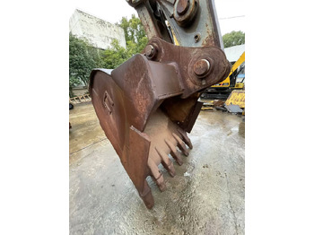 Pelle sur pneus VOLVO EC380DL: photos 5