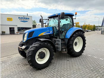 Tracteur agricole NEW HOLLAND T7000