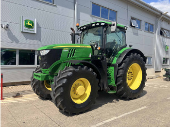 Tracteur agricole JOHN DEERE 6215R