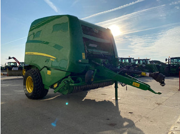 Matériel de fenaison JOHN DEERE