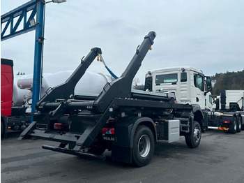 Camion benne, Camion grue MAN TGS 18.400 4x4  Euro 6e Hyva Absetzkipper: photos 3