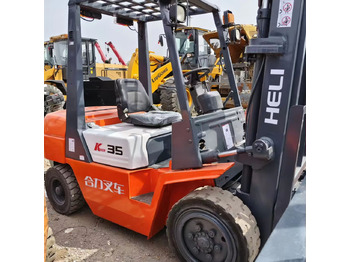 Chariot élévateur diesel HELI