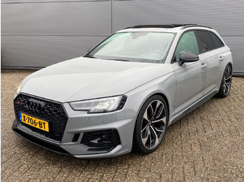 Voiture AUDI