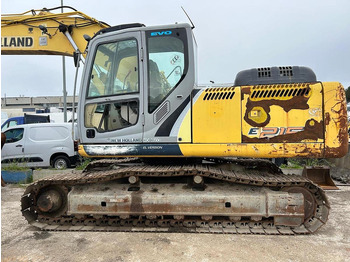 Pelle New Holland E215B: photos 3