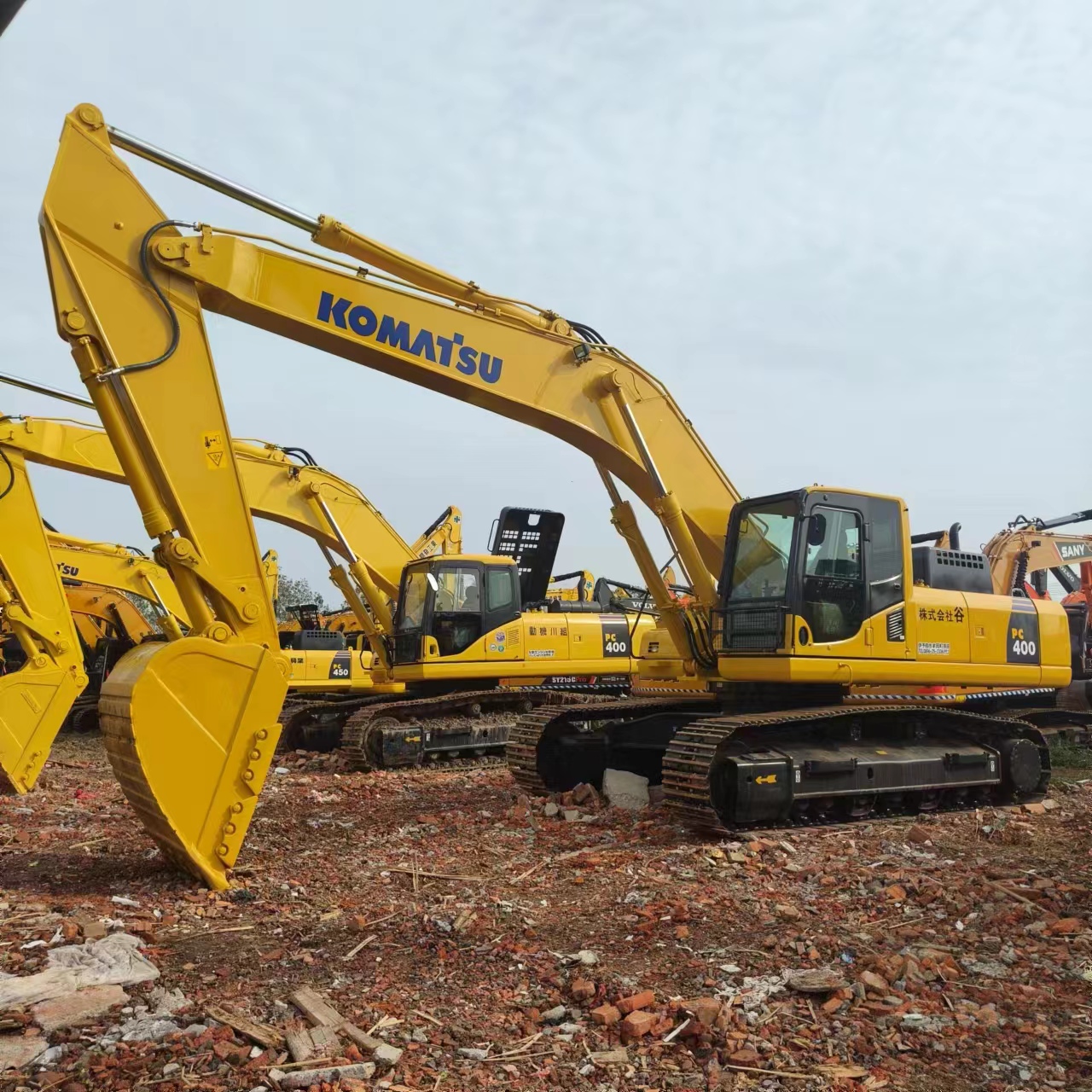 Pelle sur chenille KOMATSU PC400
