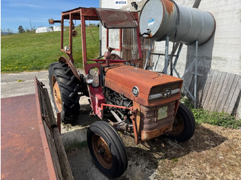 Tracteur agricole MASSEY FERGUSON 1000 series