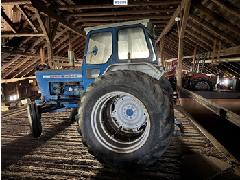 Tracteur agricole 1975 Ford 5000 w/ Twin Wheels: photos 3