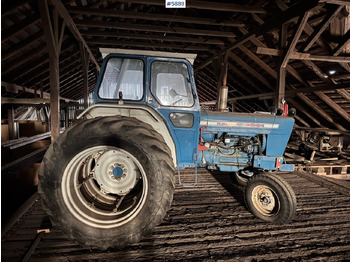 Tracteur agricole 1975 Ford 5000 w/ Twin Wheels: photos 5