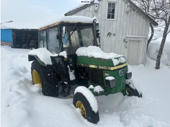 Tracteur agricole 1982 John Deere 1140 tractor: photos 2