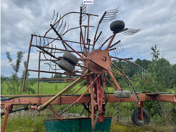 Matériel de fenaison KVERNELAND