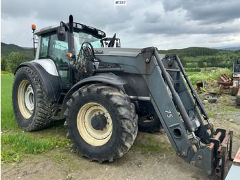 Tracteur agricole VALTRA T190