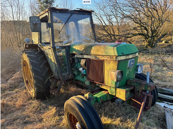 Tracteur agricole JOHN DEERE