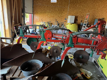 Outils du sol Kverneland Model A 3-furrow plough: photos 2