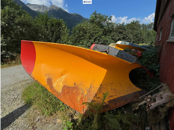 Véhicule de voirie/ Spécial
