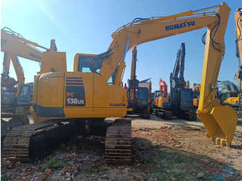Pelle sur chenille KOMATSU PC138