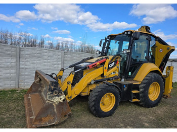 Tractopelle CATERPILLAR