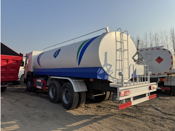 Camion citerne neuf HOWO: photos 4