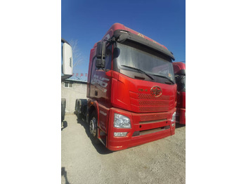 Tracteur routier FAW: photos 3