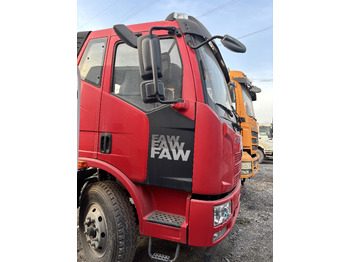 Tracteur routier FAW: photos 2