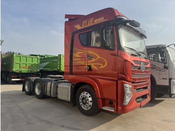 Tracteur routier FAW