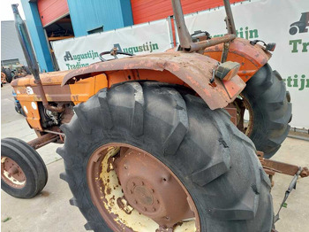 Tracteur agricole Fiat 640/8: photos 2