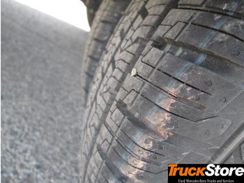 Fourgon grand volume FUSO Canter 3C15: photos 4